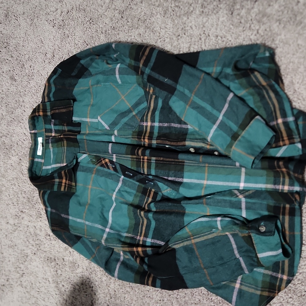 Maurices green flannel size medium